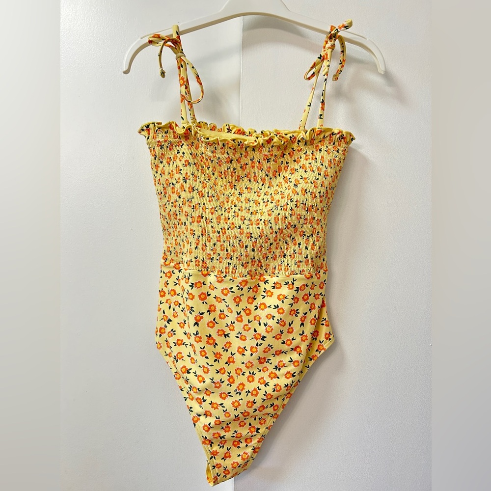 Simons Swimsuit size Large